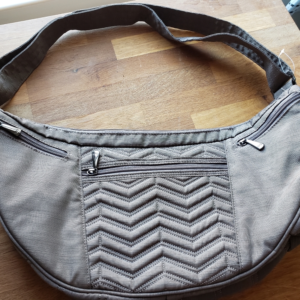 Lug Boomerang bag
